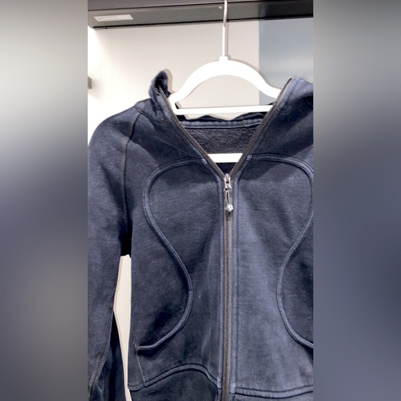 Lululemon black scuba zip up jacket - Picture 2 of 3
